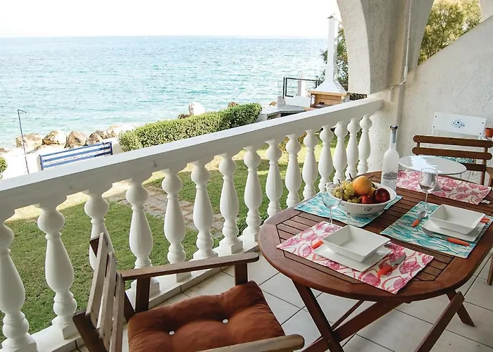 Casa de Férias Pet Friendly In Melissi With Wifi Melíssion